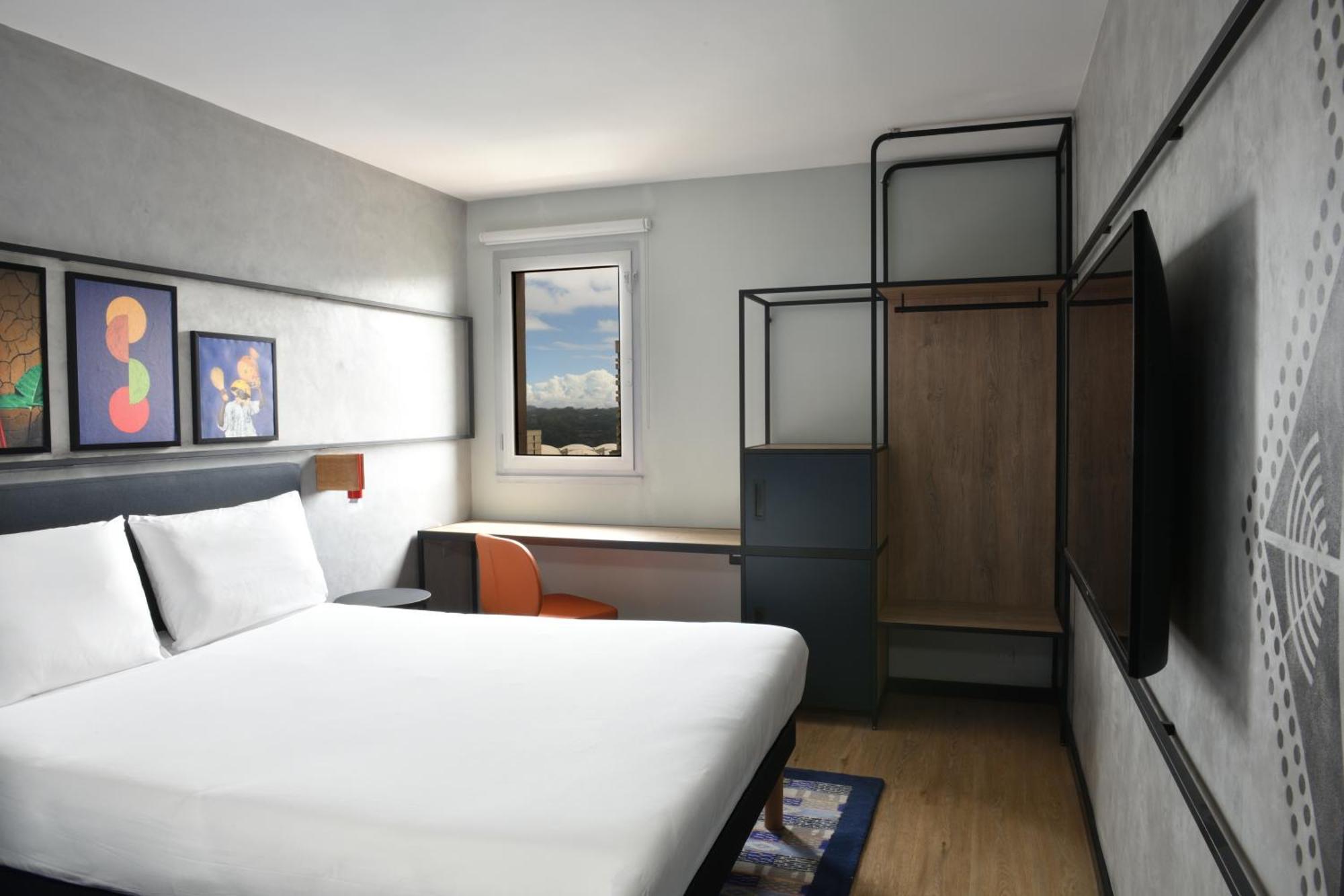 Ibis Styles Abidjan Plateau Hotel Ngoại thất bức ảnh