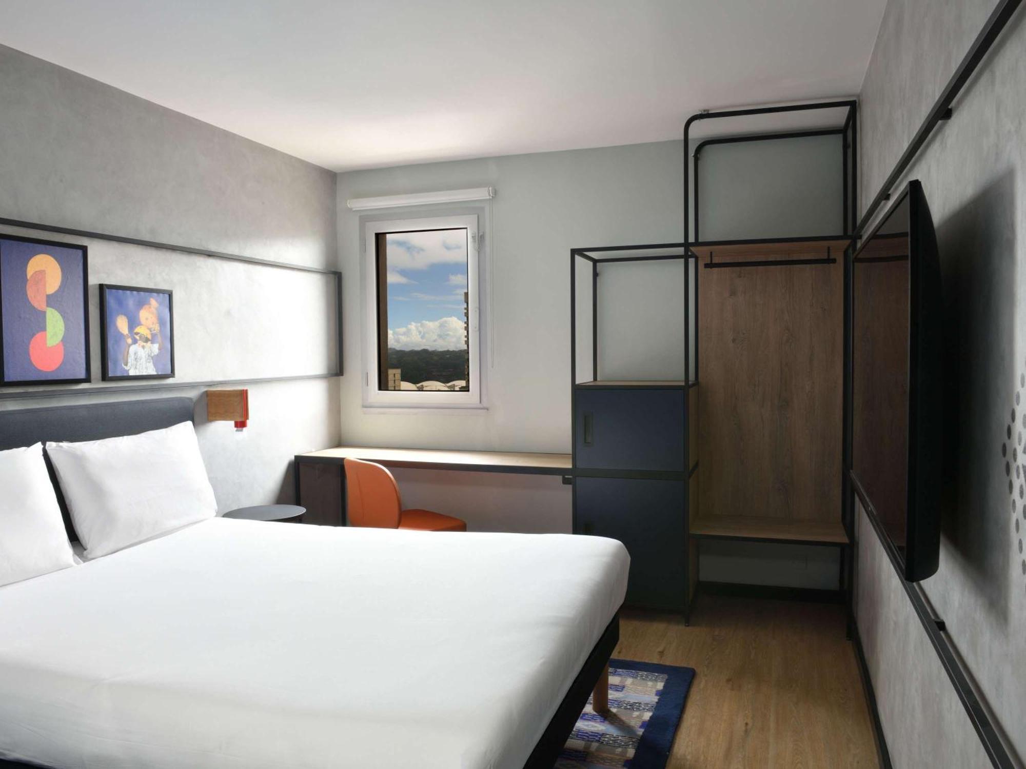 Ibis Styles Abidjan Plateau Hotel Ngoại thất bức ảnh