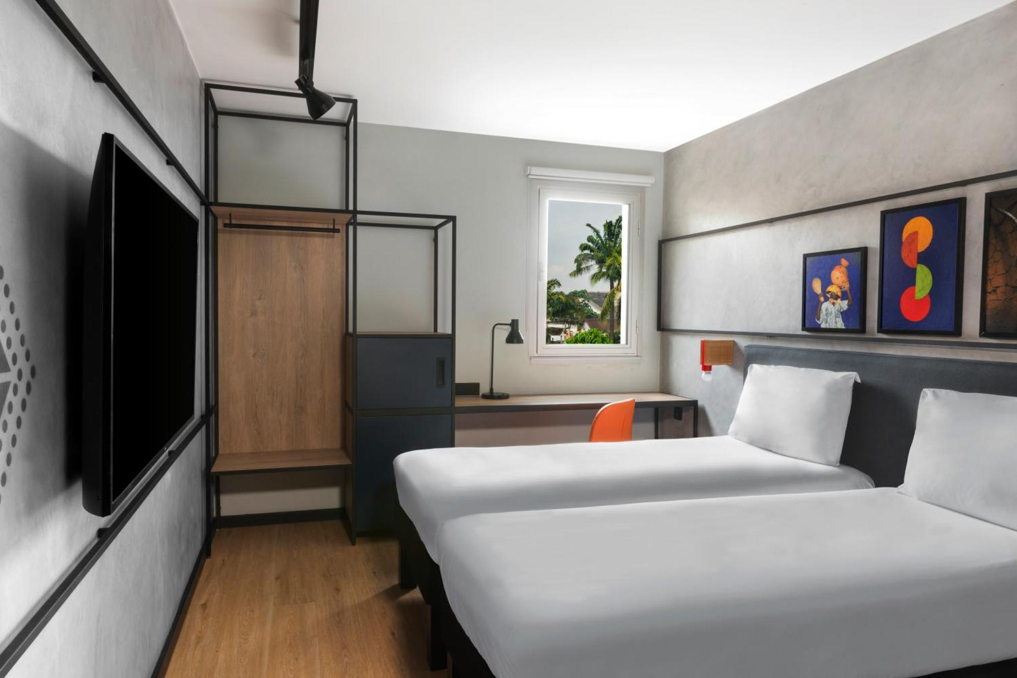 Ibis Styles Abidjan Plateau Hotel Ngoại thất bức ảnh