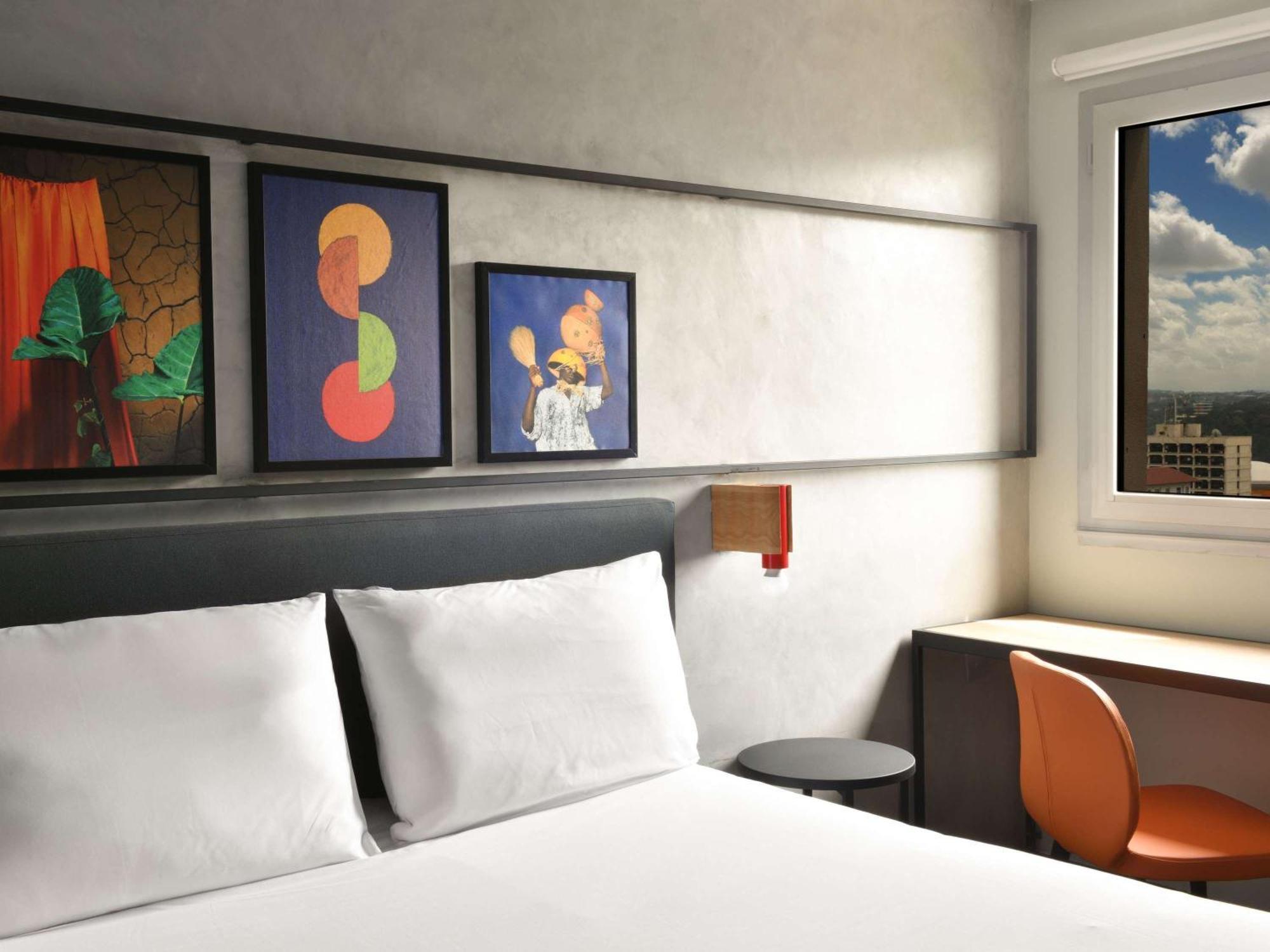 Ibis Styles Abidjan Plateau Hotel Ngoại thất bức ảnh